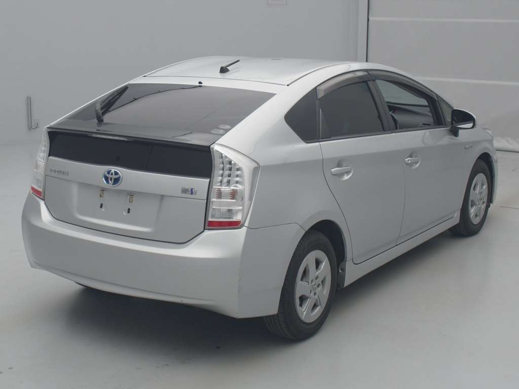 2011 Toyota Prius ZVW30[1]