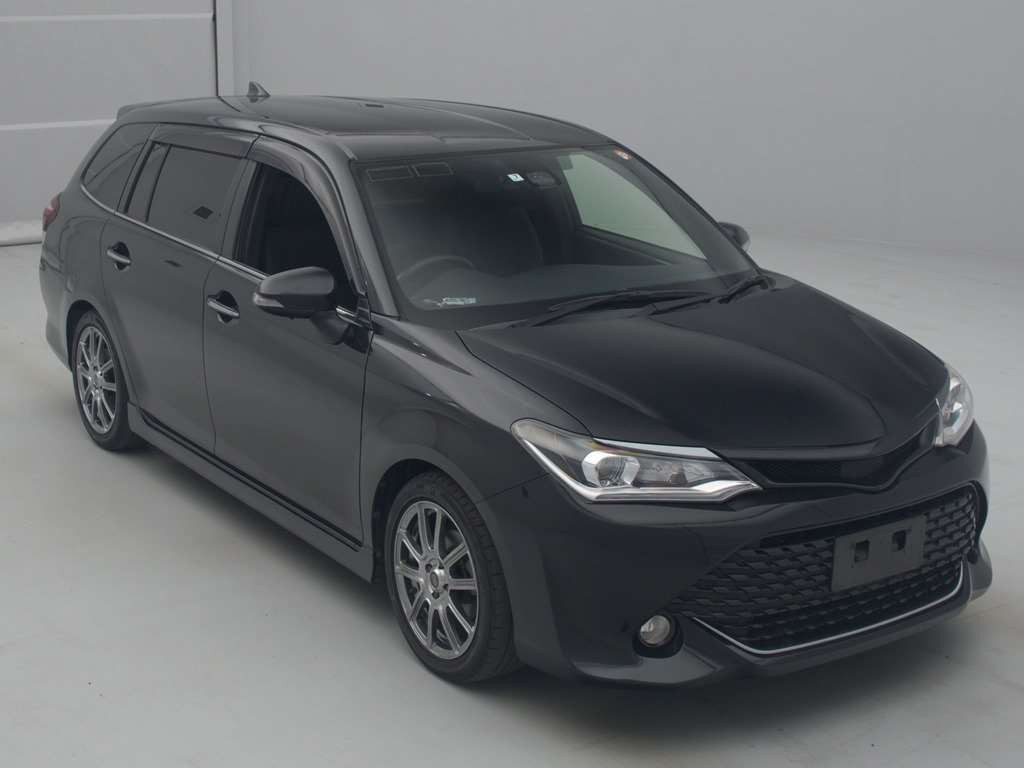 2015 Toyota Corolla Fielder NKE165G[2]