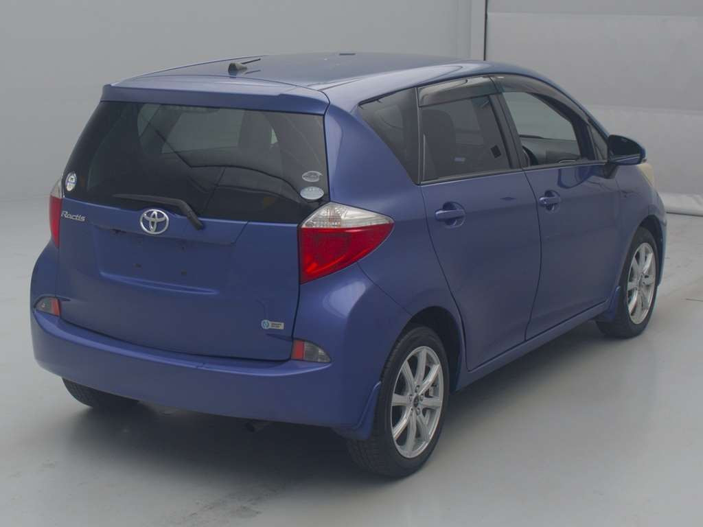 2012 Toyota Ractis NSP120[1]