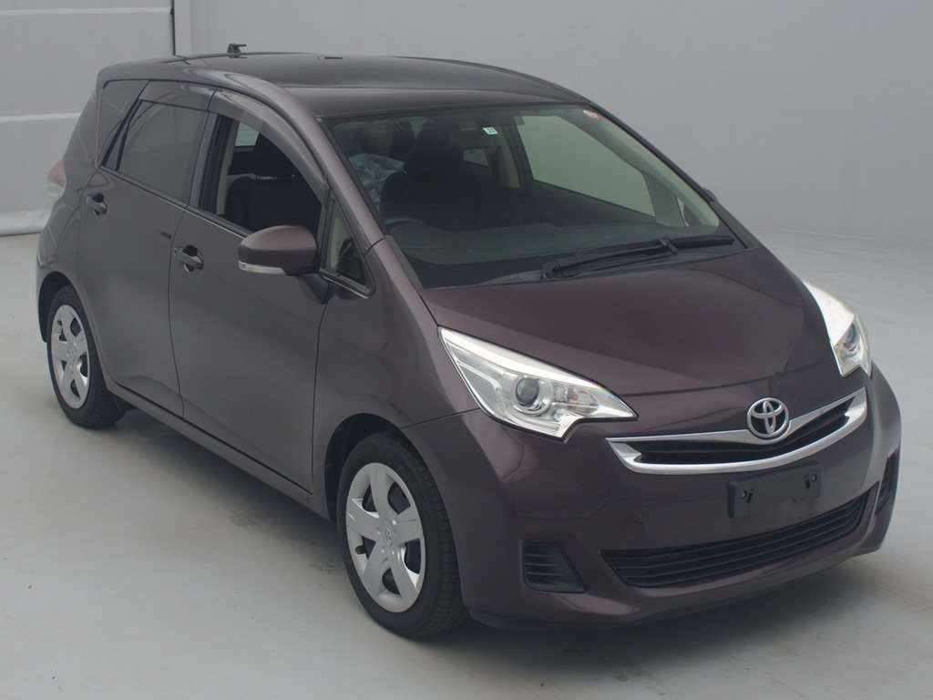 2015 Toyota Ractis NCP120[2]