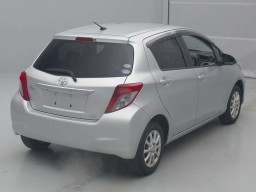 2011 Toyota Vitz