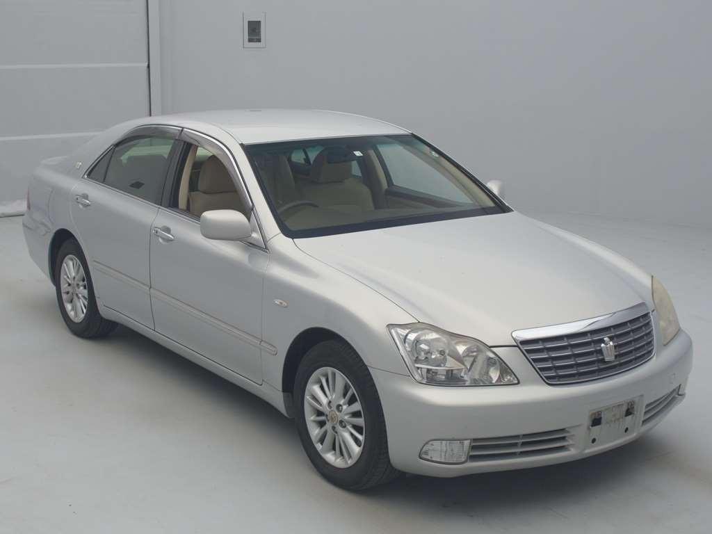 2006 Toyota Crown GRS180[2]