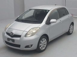 2010 Toyota Vitz