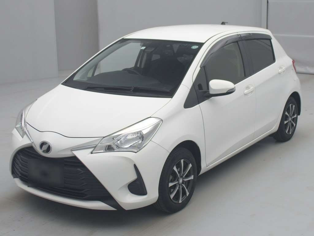 2017 Toyota Vitz KSP130[0]