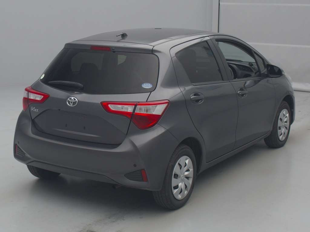 2018 Toyota Vitz KSP130[1]