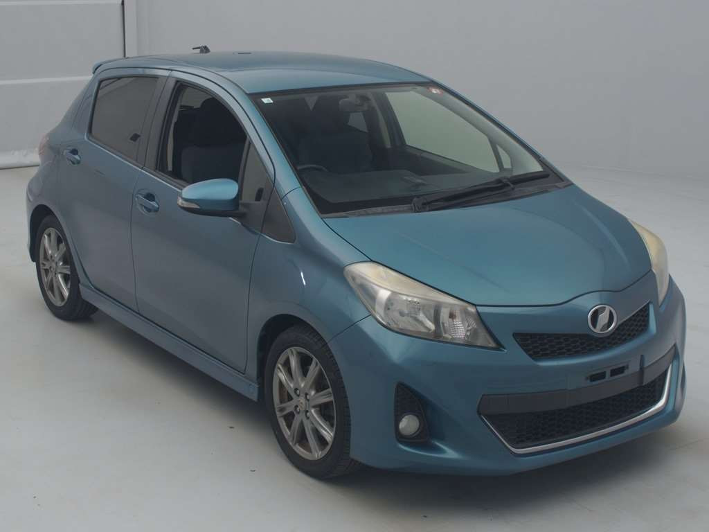 2012 Toyota Vitz NCP131[2]