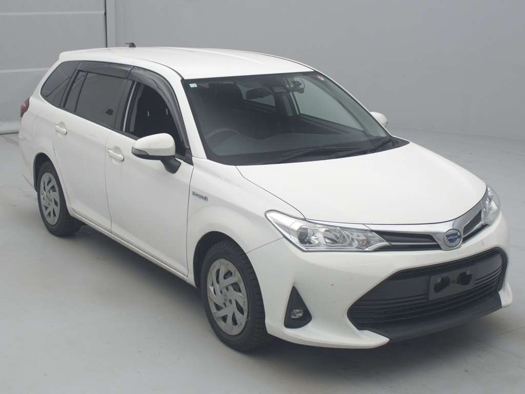 2020 Toyota Corolla Fielder NKE165G[2]