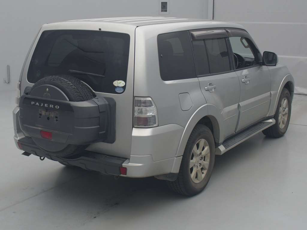 2018 Mitsubishi Pajero V93W[1]