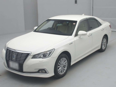 2016 Toyota Crown Hybrid