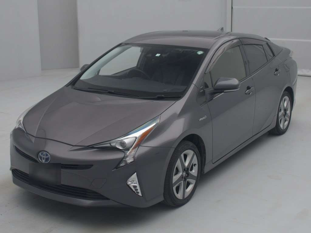 2016 Toyota Prius ZVW55[0]