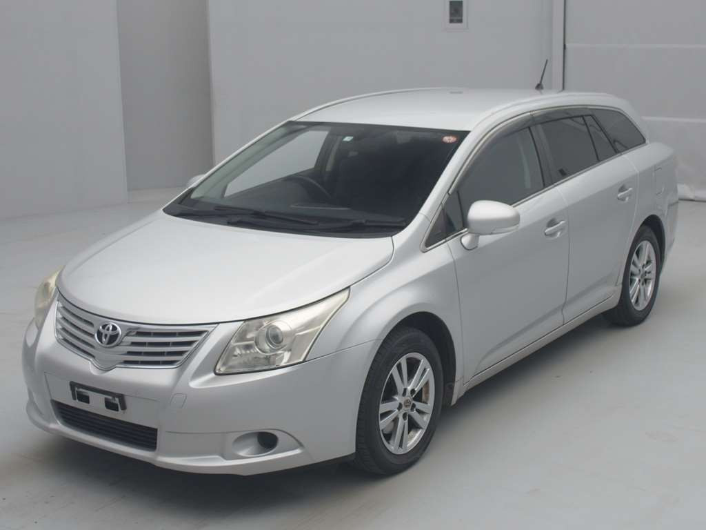 2011 Toyota Avensis Wagon ZRT272W[0]