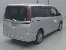 2017 Toyota Noah