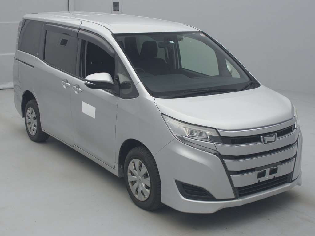 2017 Toyota Noah ZRR85G[2]