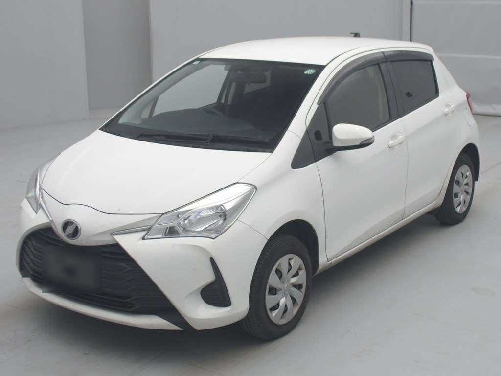 2018 Toyota Vitz NSP135[0]