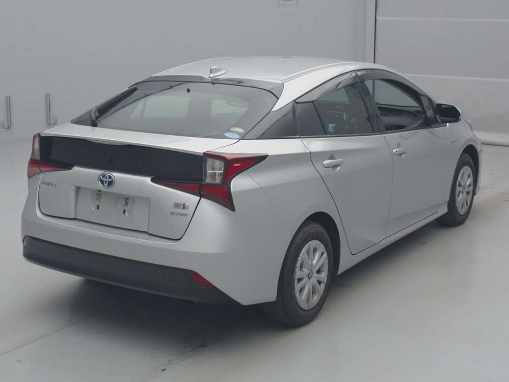 2019 Toyota Prius ZVW55[1]