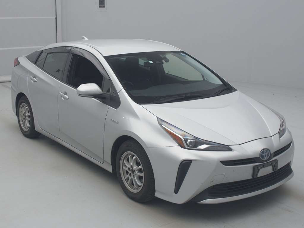 2019 Toyota Prius ZVW51[2]