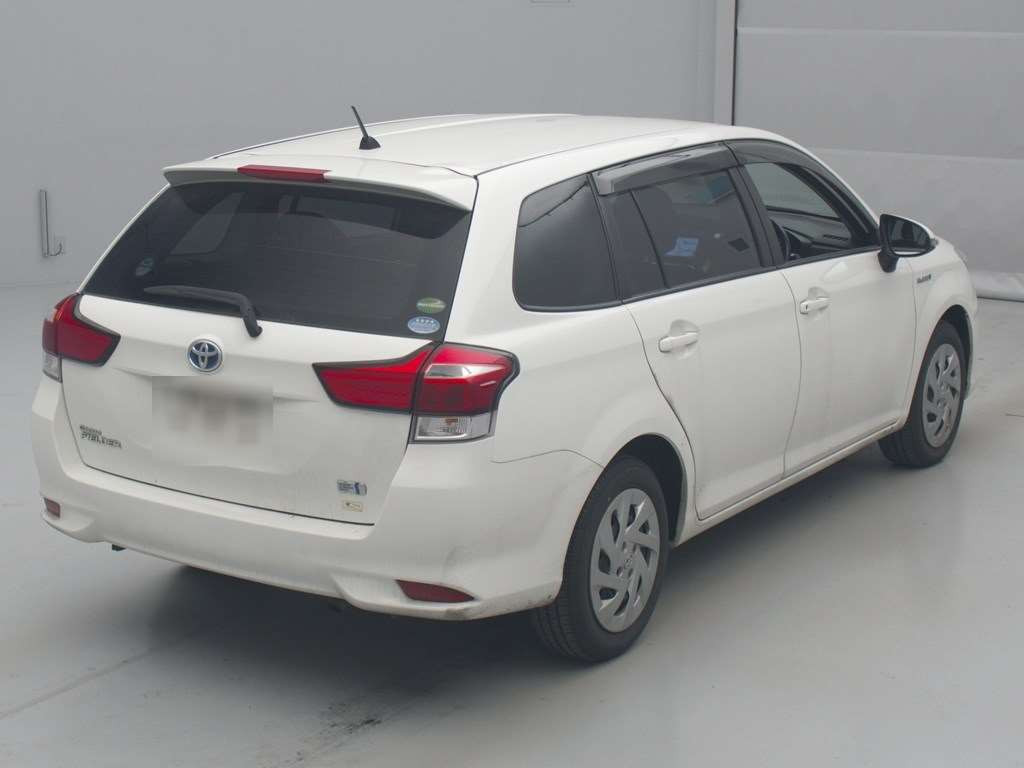 2019 Toyota Corolla Fielder NKE165G[1]