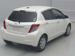 2011 Toyota Vitz