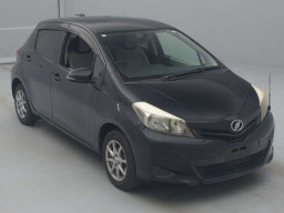 2011 Toyota Vitz