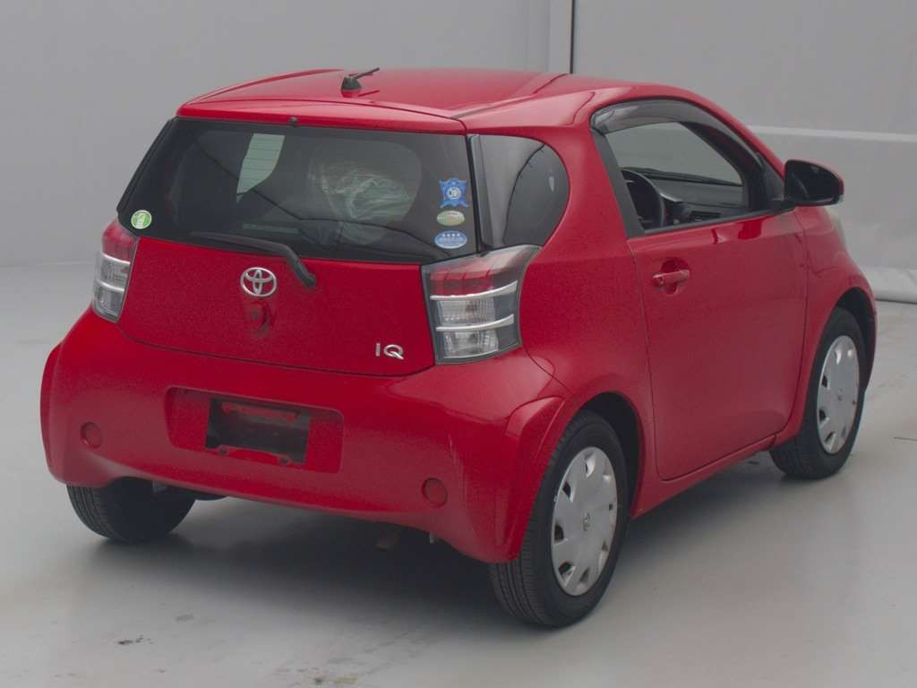 2011 Toyota iQ KGJ10[1]