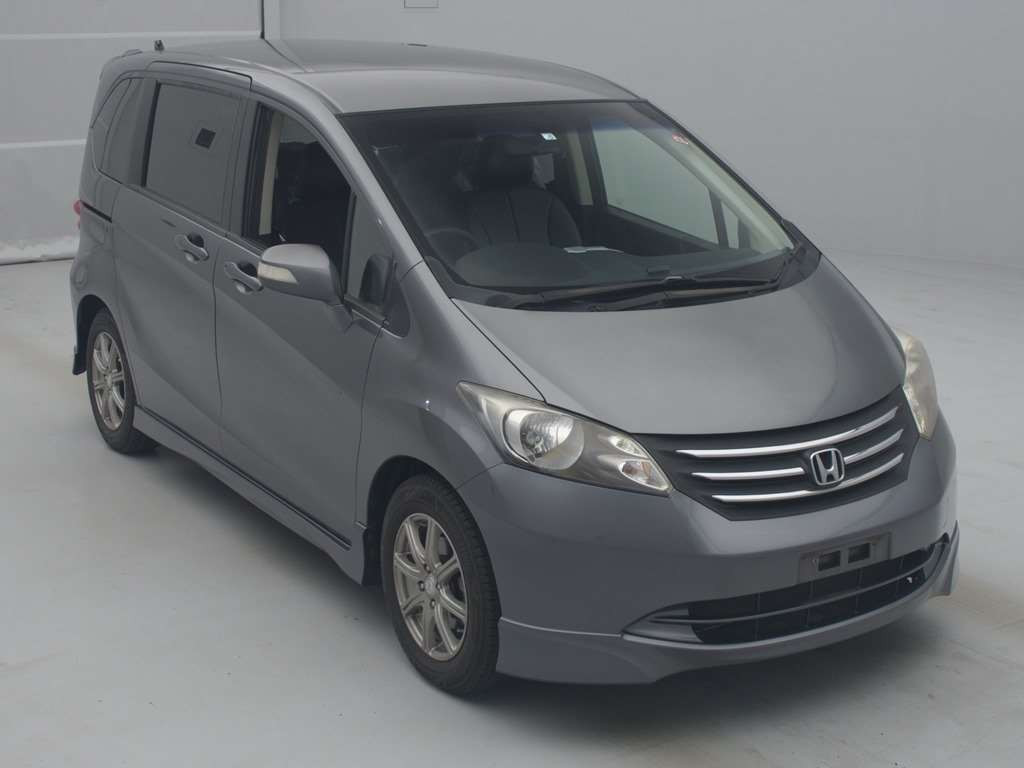 2010 Honda Freed GB3[2]