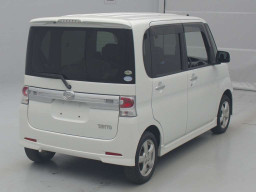 2011 Daihatsu Tanto