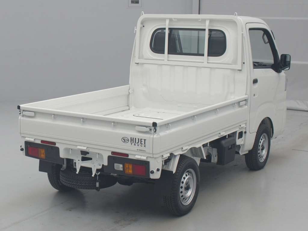 2024 Daihatsu Hijet Truck S510P[1]