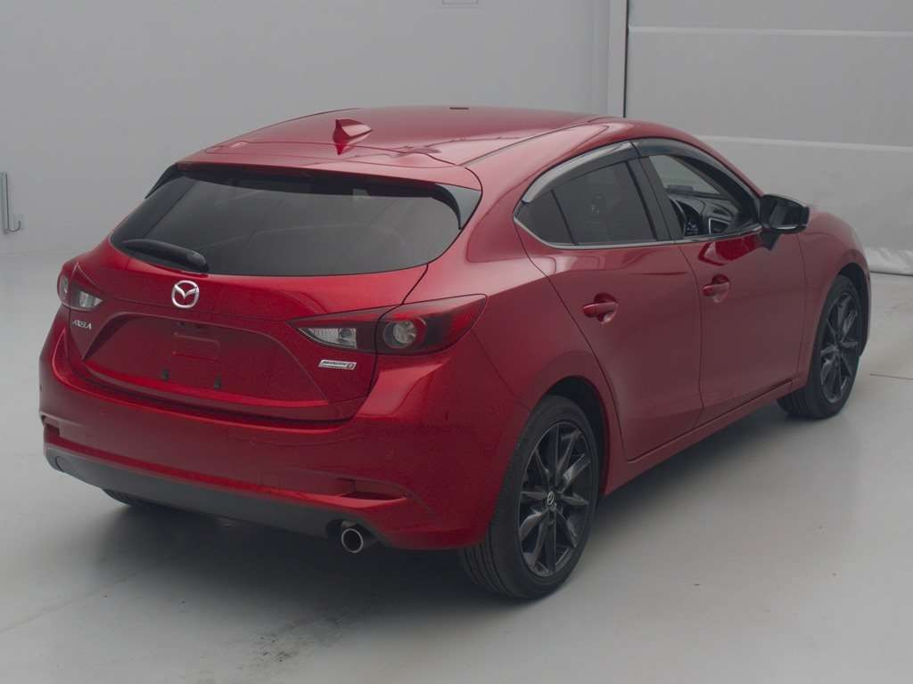 2016 Mazda Axela Sport BMLFS[1]