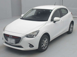 2016 Mazda Demio