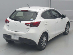 2016 Mazda Demio