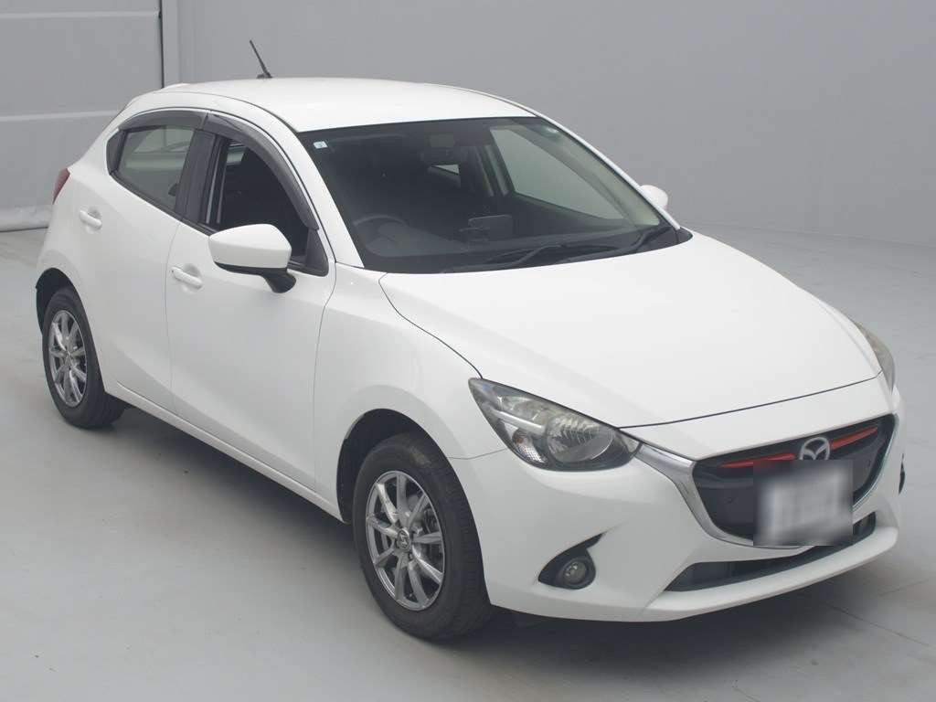 2016 Mazda Demio DJ3AS[2]