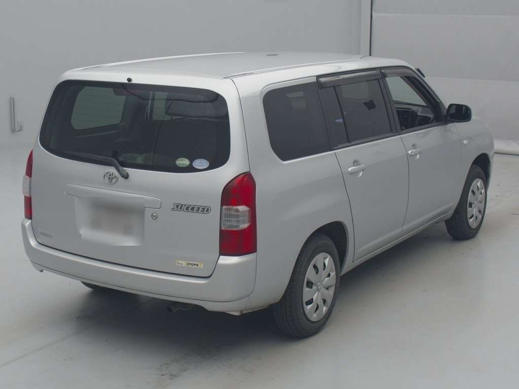 2015 Toyota Succeed NCP165V[1]