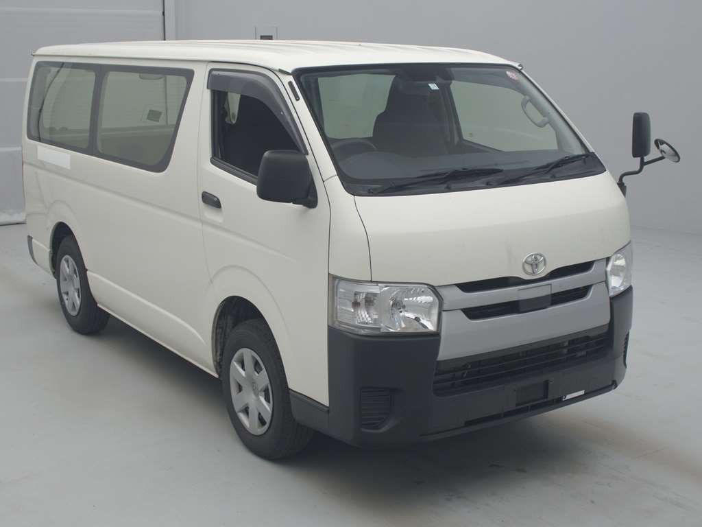 2019 Toyota Regiusace Van GDH206V[2]