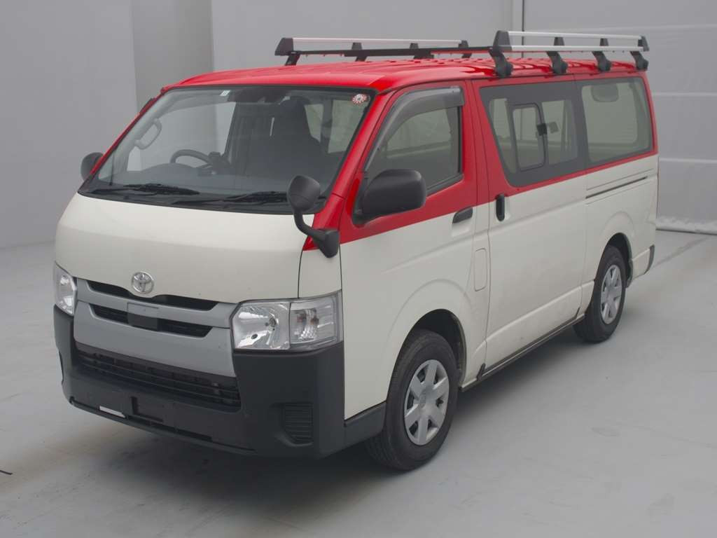 2019 Toyota Hiace Van GDH206V[0]