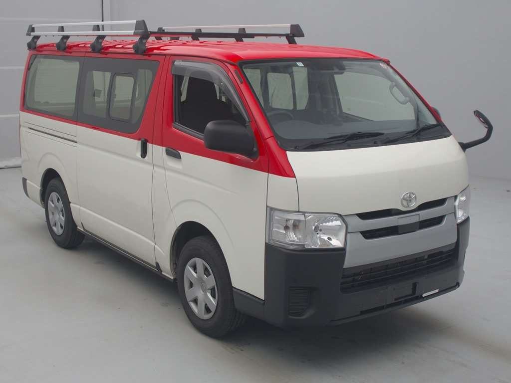 2019 Toyota Hiace Van GDH206V[2]