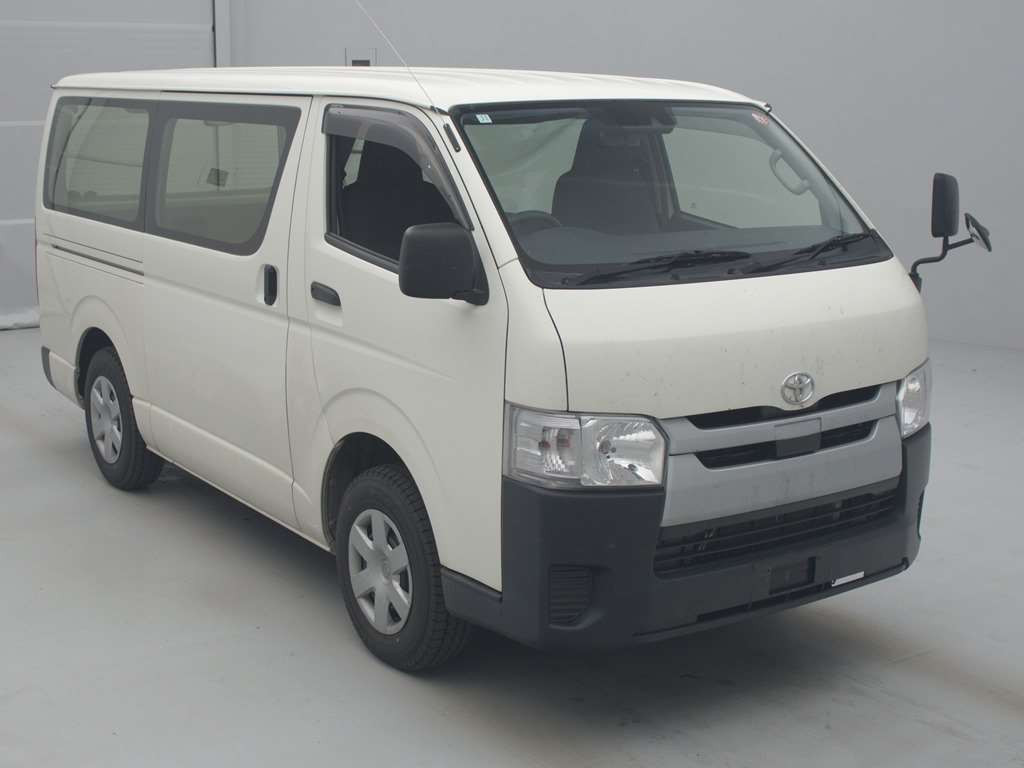 2019 Toyota Hiace Van GDH206V[2]