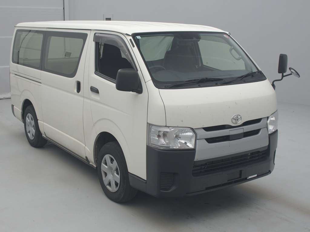 2019 Toyota Regiusace Van GDH206V[2]