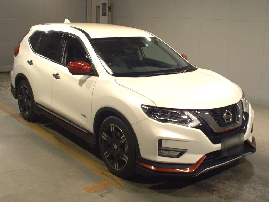 2018 Nissan X-Trail HNT32[2]