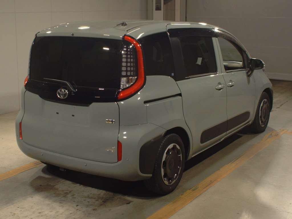 2022 Toyota Sienta MXPL10G[1]