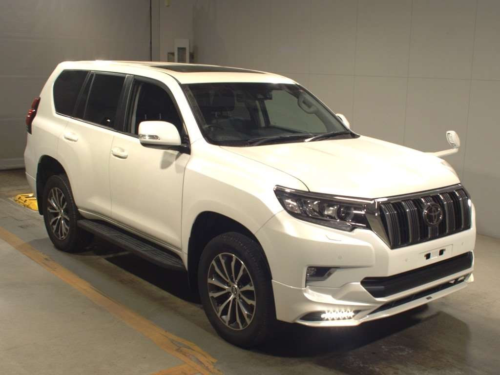 2019 Toyota Land Cruiser Prado TRJ150W[2]