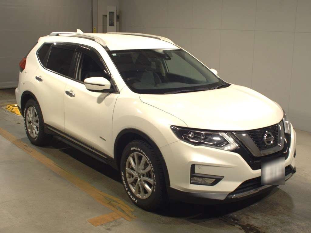 2018 Nissan X-Trail HNT32[2]