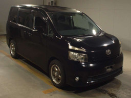 2010 Toyota Voxy