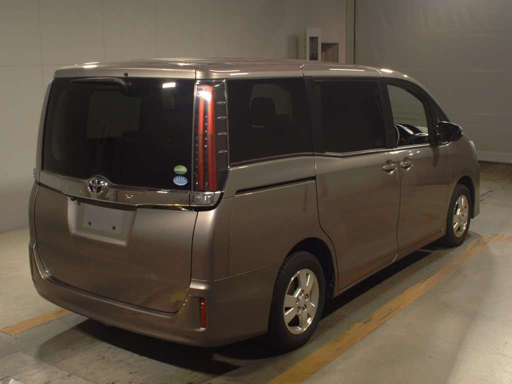 2017 Toyota Noah ZRR80G[1]