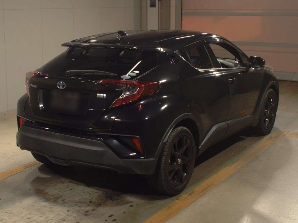 2019 Toyota C-HR ZYX10[1]