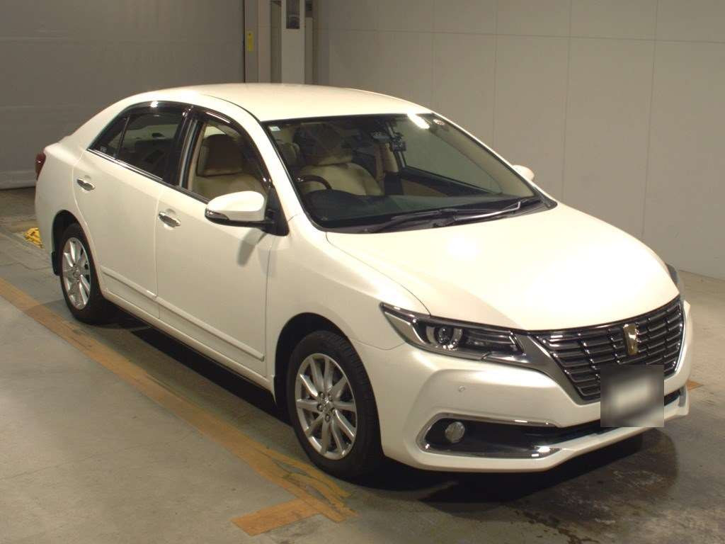 2018 Toyota Premio ZRT260[2]