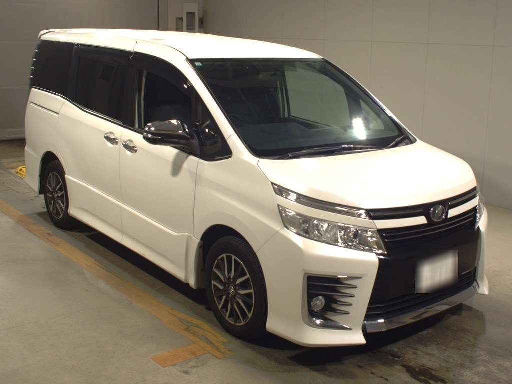 2015 Toyota Voxy ZRR80W[2]