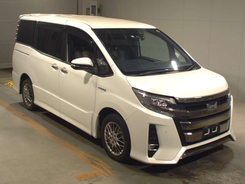 2019 Toyota Noah ZWR80W[2]