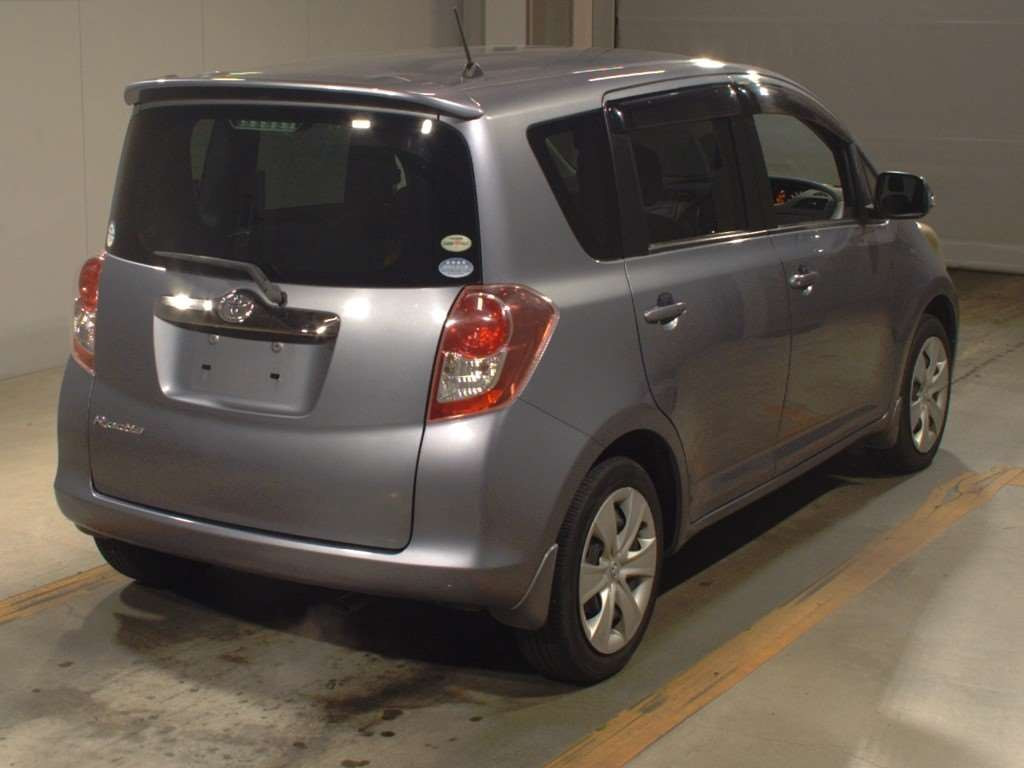 2009 Toyota Ractis NCP100[1]