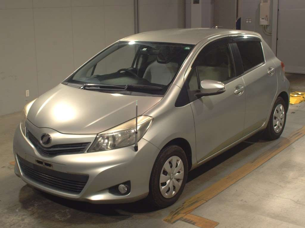 2012 Toyota Vitz NSP130[0]