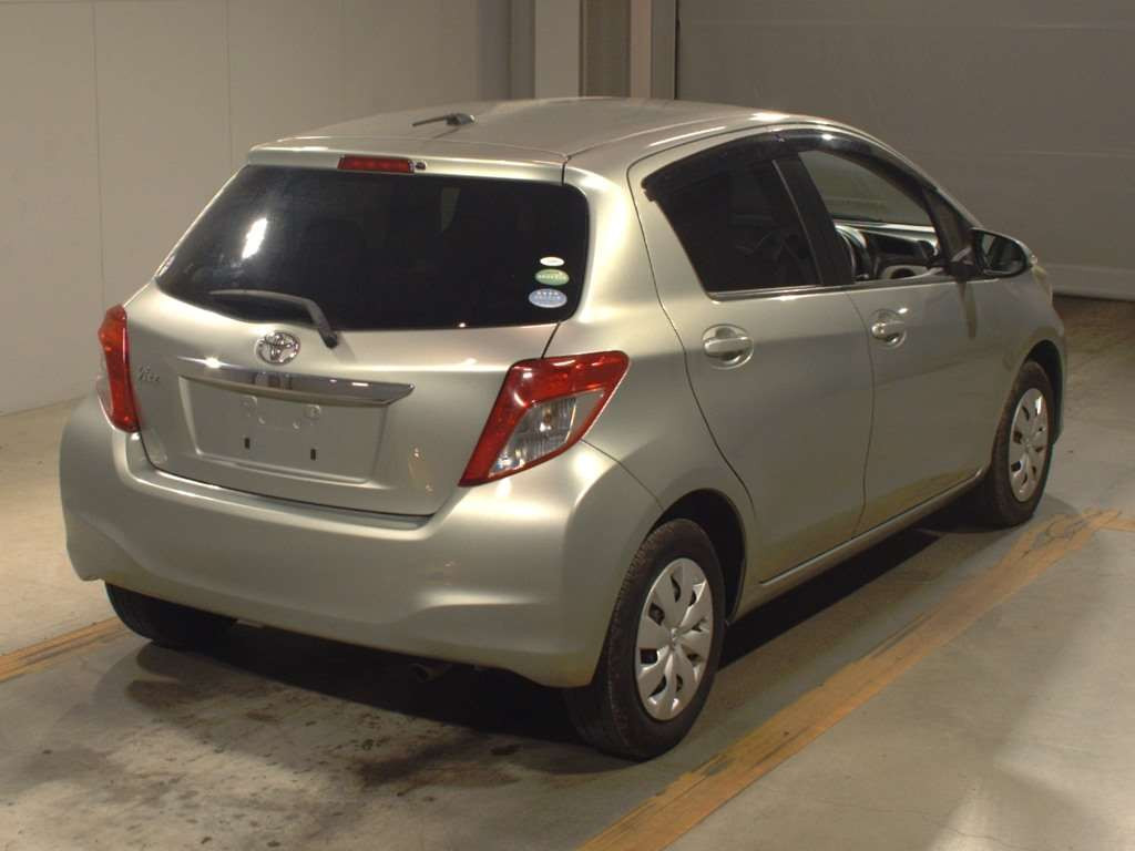 2012 Toyota Vitz NSP130[1]